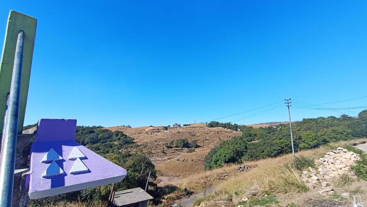 Pamilya Homestay チェラプンジ エクステリア 写真